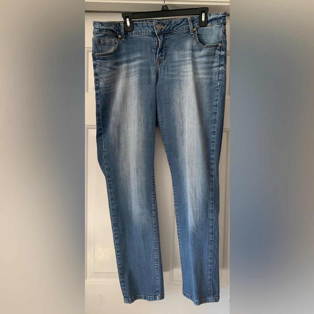Very nice size 18 women’s Torrid boyfriend jeans